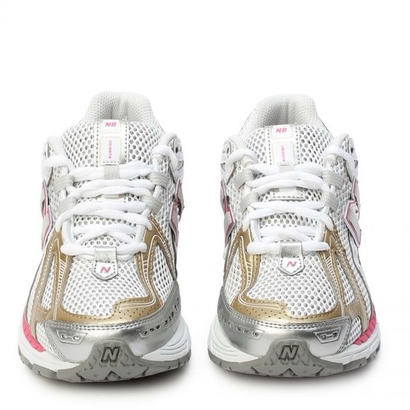 Size 7.5 Women's / 6 Men's - New Balance 1906R Silver/DragonBerry/Gold U1906RCH - Picture 6 of 8